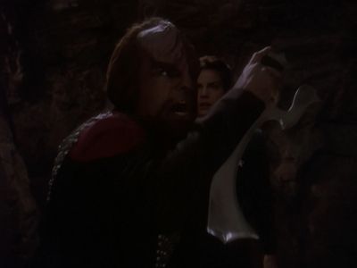 Star Trek: Deep Space Nine Screencaps "The Sword of Kahless" (S4:E9)