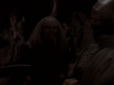 Star Trek: Deep Space Nine Screencaps "The Sword of Kahless" (S4:E9)