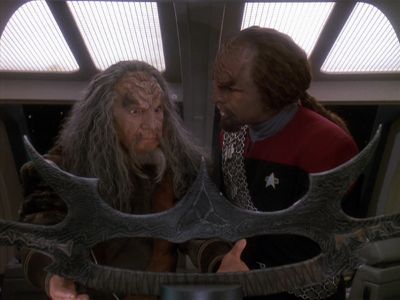Star Trek: Deep Space Nine Screencaps "The Sword of Kahless" (S4:E9)