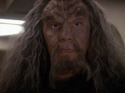Star Trek: Deep Space Nine Screencaps "The Sword of Kahless" (S4:E9)