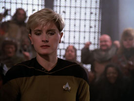 "Encounter at Farpoint, Part I" (S1:E1) Star Trek: The Next Generation Screencaps