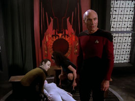 "Encounter at Farpoint, Part I" (S1:E1) Star Trek: The Next Generation Screencaps