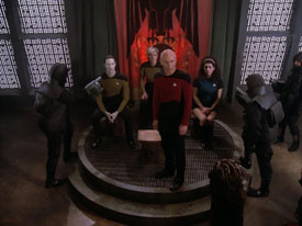 "Encounter at Farpoint, Part I" (S1:E1) Star Trek: The Next Generation Screencaps