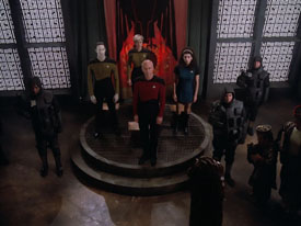 "Encounter at Farpoint, Part I" (S1:E1) Star Trek: The Next Generation Screencaps
