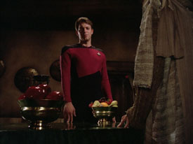 "Encounter at Farpoint, Part I" (S1:E1) Star Trek: The Next Generation Screencaps