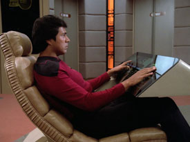 "Encounter at Farpoint, Part I" (S1:E1) Star Trek: The Next Generation Screencaps