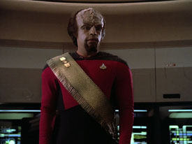 "Encounter at Farpoint, Part I" (S1:E1) Star Trek: The Next Generation Screencaps