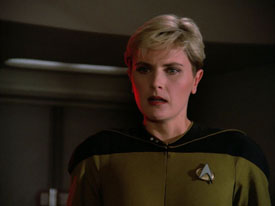 "Encounter at Farpoint, Part I" (S1:E1) Star Trek: The Next Generation Screencaps