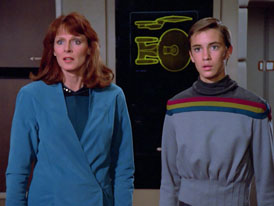 "Hide and Q" (S1:E10) Star Trek: The Next Generation Screencaps