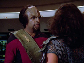 "Hide and Q" (S1:E10) Star Trek: The Next Generation Screencaps