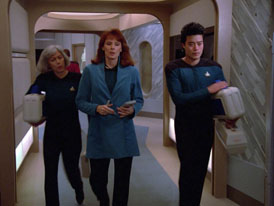 "Hide and Q" (S1:E10) Star Trek: The Next Generation Screencaps