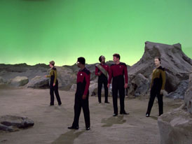 "Hide and Q" (S1:E10) Star Trek: The Next Generation Screencaps