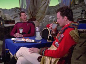 "Hide and Q" (S1:E10) Star Trek: The Next Generation Screencaps