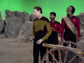 "Hide and Q" (S1:E10) Star Trek: The Next Generation Screencaps