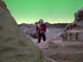 "Hide and Q" (S1:E10) Star Trek: The Next Generation Screencaps