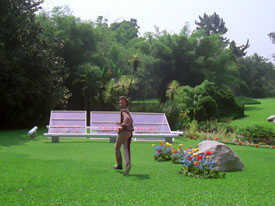 "Justice" (S1:E8) Star Trek: The Next Generation Screencaps