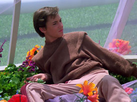 "Justice" (S1:E8) Star Trek: The Next Generation Screencaps