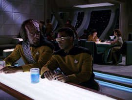"Transfigurations" (S3:E25) Star Trek: The Next Generation Screencaps