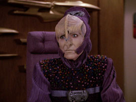 "The Host" (S4:E23) Star Trek: The Next Generation Screencaps