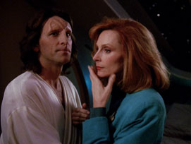 "The Host" (S4:E23) Star Trek: The Next Generation Screencaps
