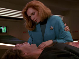 "The Host" (S4:E23) Star Trek: The Next Generation Screencaps