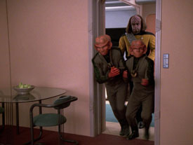 "The Perfect Mate" (S5:E21) Star Trek: The Next Generation Screencaps
