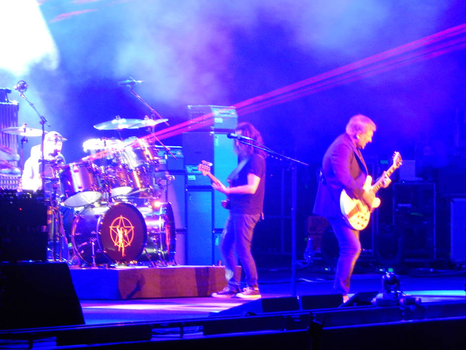 Rush 'R40 Live 40th Anniversary' Tour Pictures - Bristow, VA 05/30/2015