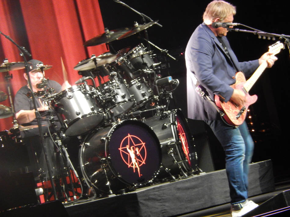 Rush 'R40 Live 40th Anniversary' Tour Pictures - Bristow, VA 05/30/2015