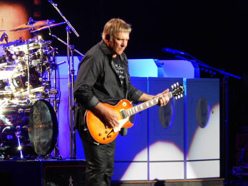 Rush 'R40 Live 40th Anniversary' Tour Pictures - Bristow, VA 05/30/2015