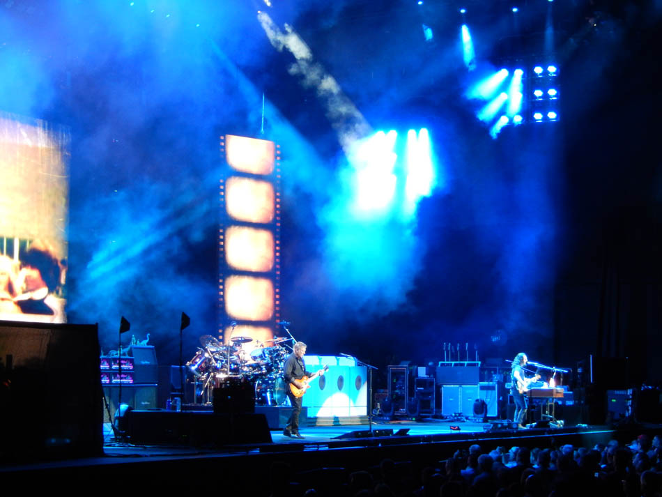 Rush 'R40 Live 40th Anniversary' Tour Pictures - Bristow, VA 05/30/2015