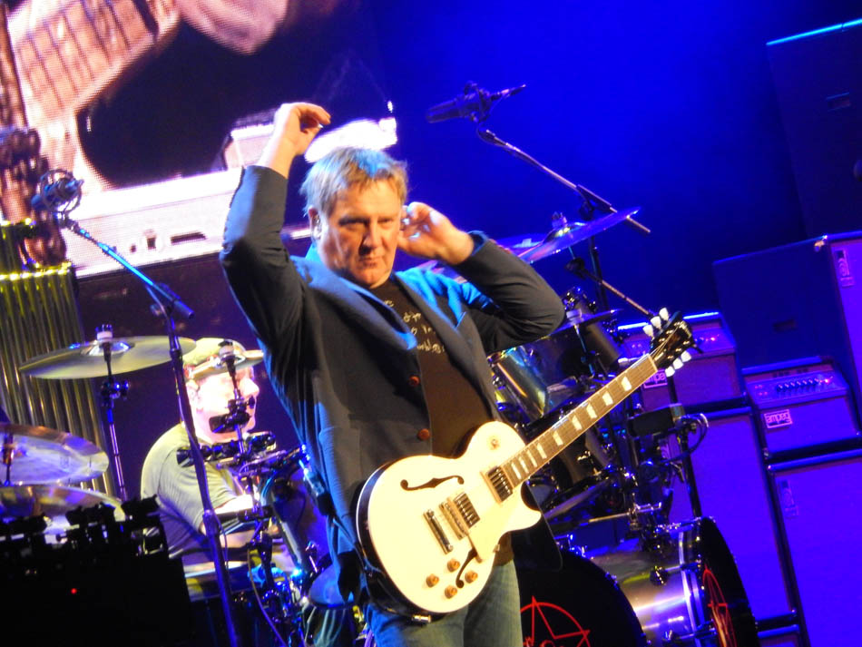 Rush 'R40 Live 40th Anniversary' Tour Pictures - Bristow, VA 05/30/2015