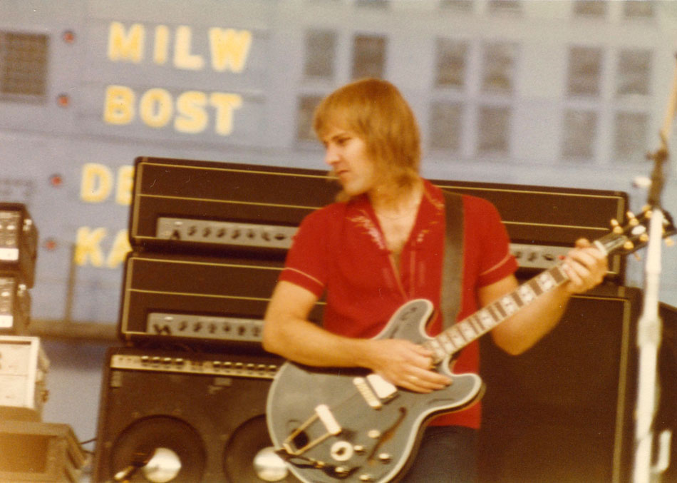 Rush 'Permanent Waves' Tour Pictures - Comiskey Park - Chicago, Illinois