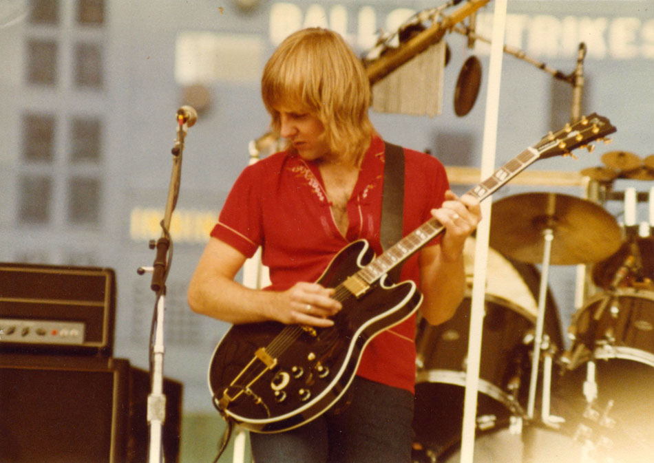 Rush 'Permanent Waves' Tour Pictures - Comiskey Park - Chicago, Illinois