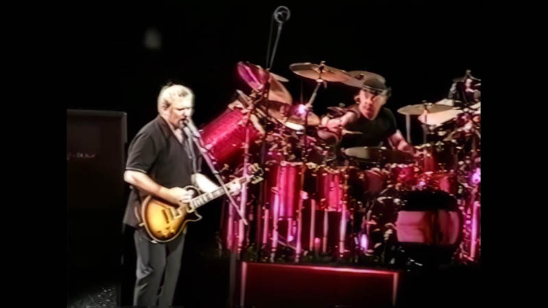 Rush 'Vapor Trails' Tour Pictures - Meadows Music Centre - Hartford, Connecticut - June 28th, 2002