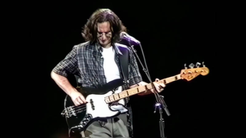 Rush 'Vapor Trails' Tour Pictures - Meadows Music Centre - Hartford, Connecticut - June 28th, 2002
