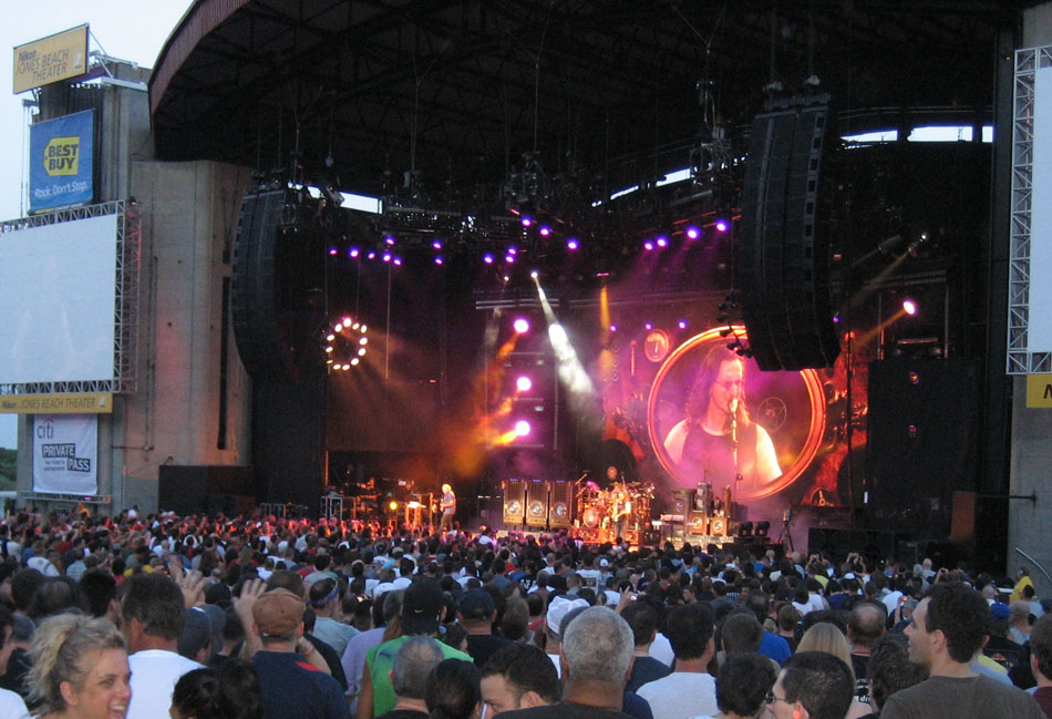 Rush Time Machine 2010 Tour - Jones Beach, NY