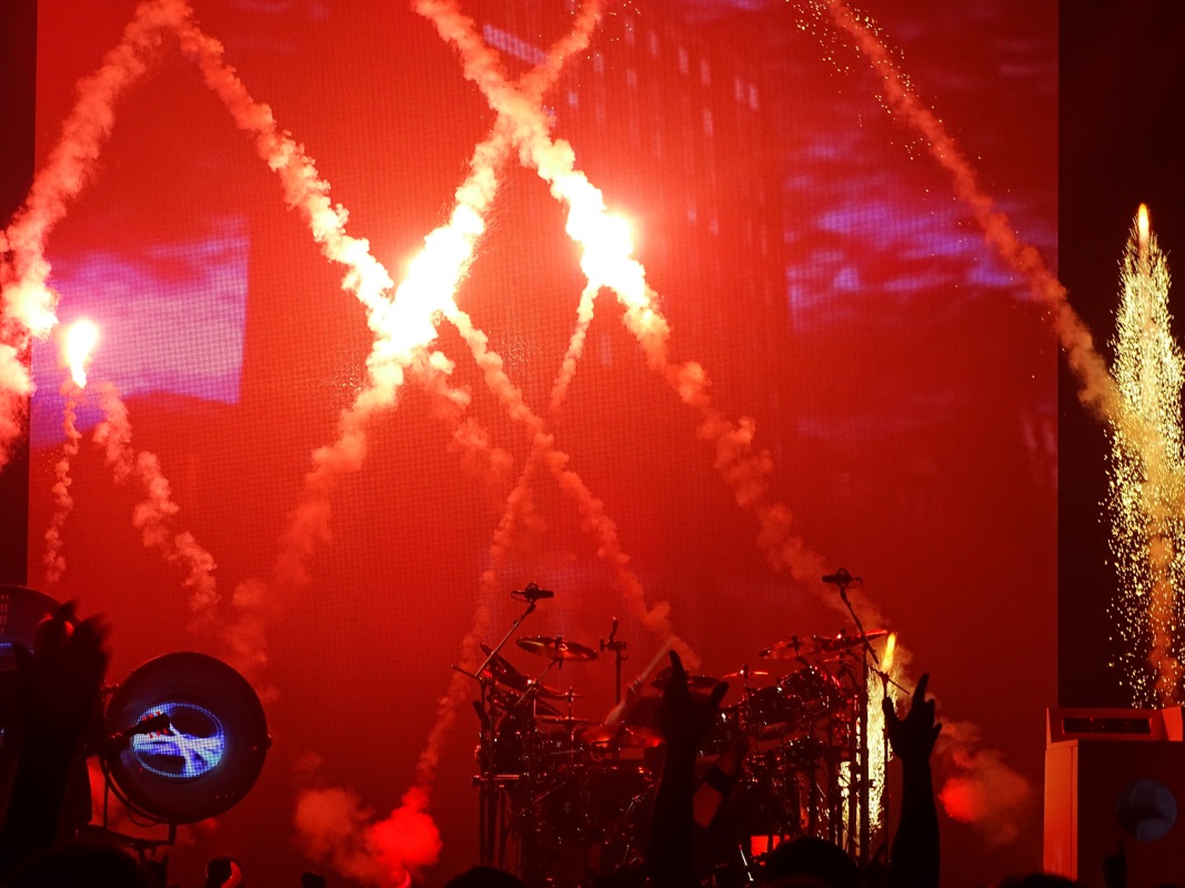 Rush 'R40 Live 40th Anniversary' Tour Pictures - Toronto, ON 06/19/2015